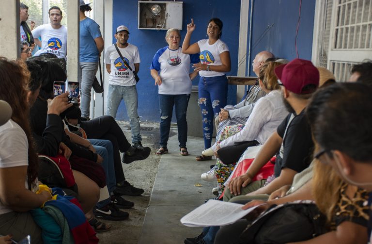Caracas: Visita del Grupo de Solidaridad de México con Venezuela a la Comuna 5 de Marzo.